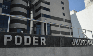 Prorrogaron la prisión domiciliaria de un adolescente imputado por el homicidio de Javier Moyano