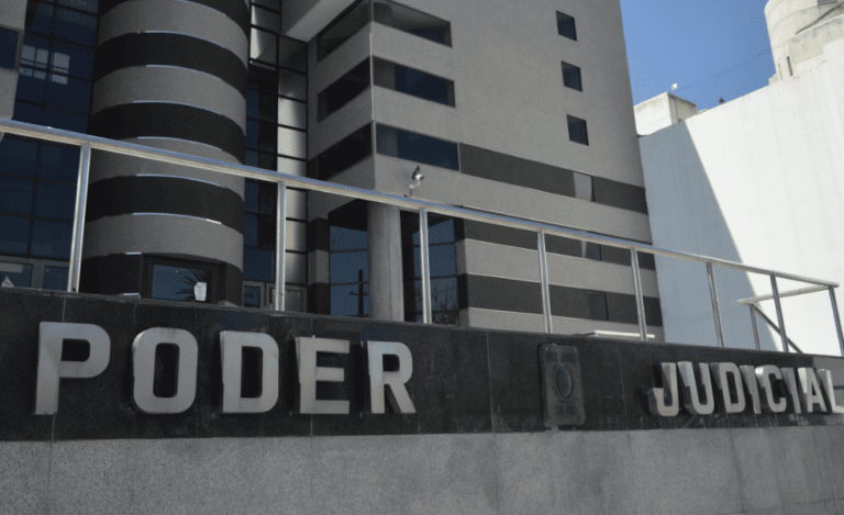 Prorrogaron la prisión domiciliaria de un adolescente imputado por el homicidio de Javier Moyano