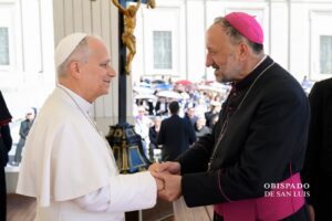 El papa León XIV recibió en audiencia privada al obispo de San Luis, Gabriel Barba