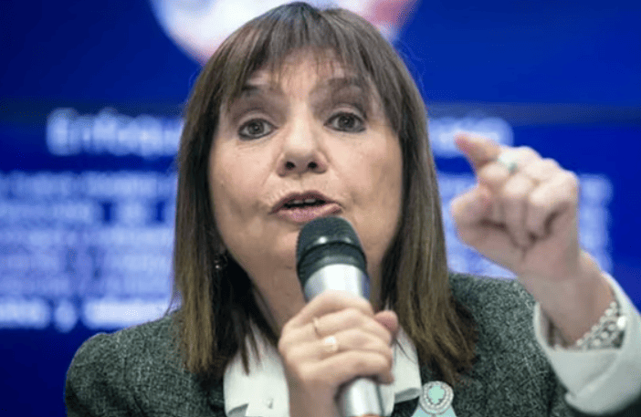 Patricia Bullrich rechazó el juicio político a las juezas y volvió a marcar distancia de Javier Milei