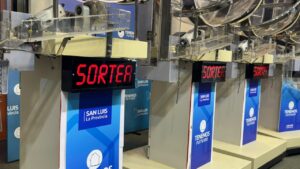 Sortean viviendas para 11 localidades de la provincia y más de 900 familias participan