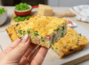 Con arroz y arvejas, una práctica torta salada ideal para viandas