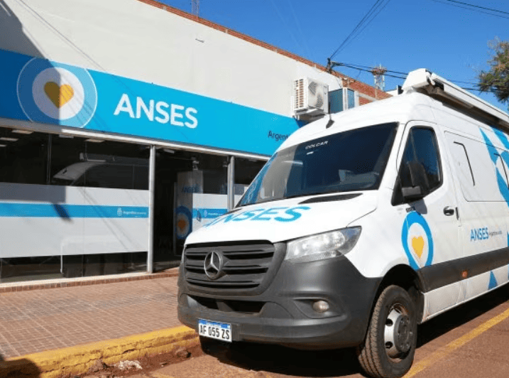 Desempleo ANSES: quiénes pueden cobrar hasta $383.800 este mes cumpliendo los requisitos