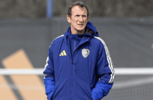 Tres jugadores para dos puestos: la duda de Arruabarrena en Boca para el Superclásico