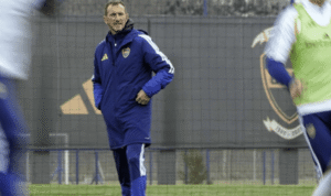 Con el regreso de Flores y la lesión de Belmonte, Boca confirmó los convocados para recibir a Unión