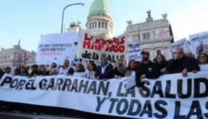 Garrahan: familias y trabajadores vuelven a movilizarse frente al Congreso