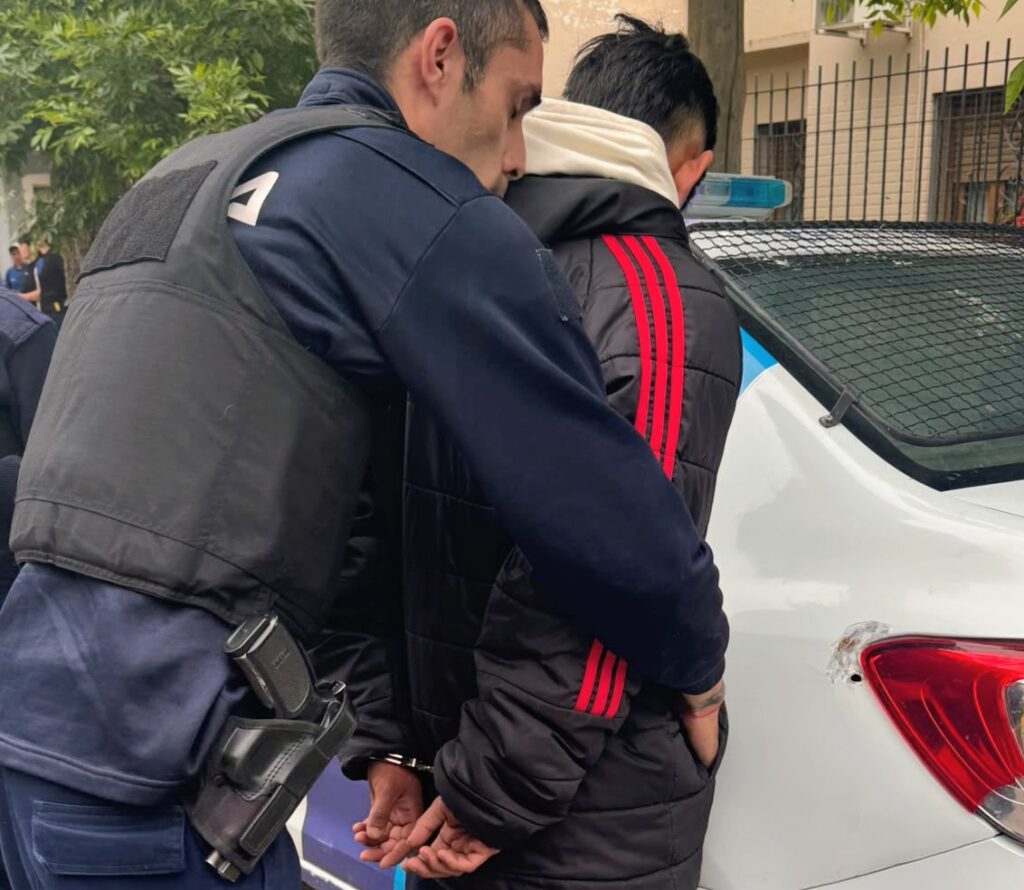 Un joven fue demorado por golpear a su pareja adolescente en Villa Mercedes