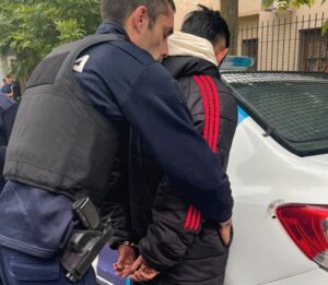 Un joven fue demorado por golpear a su pareja adolescente en Villa Mercedes