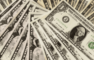 El dólar volvió a subir y regresó a su máximo: rozó los $1.550