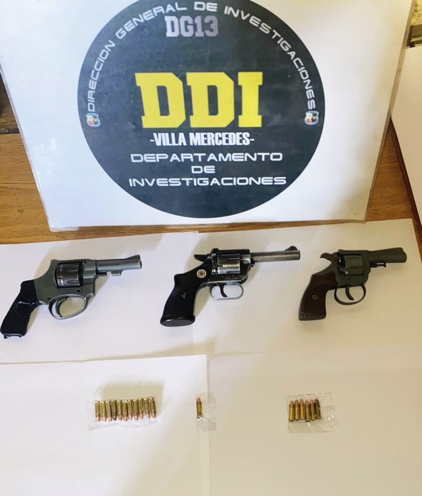 Allanamientos en Villa Mercedes: secuestraron tres armas y droga valuada en casi $3 millones