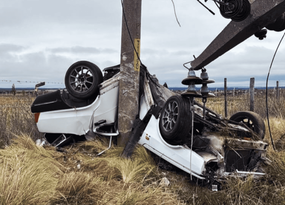 Un conductor volcó con su auto en cercanías a La Toma y dio positivo de alcoholemia 