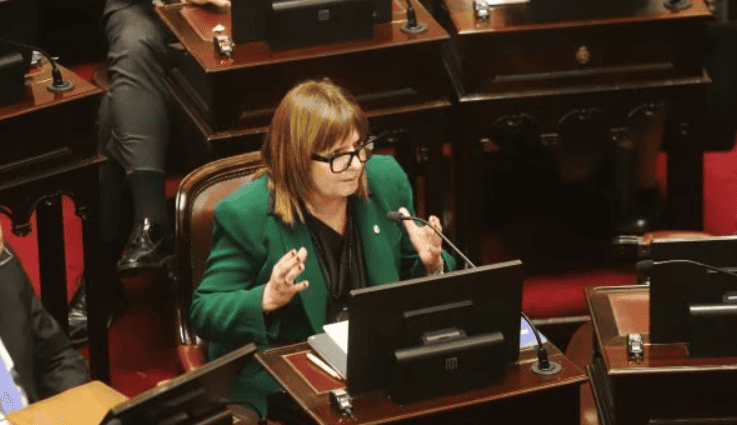 Patricia Bullrich volvió a diferenciarse de Javier Milei: reconoció la victoria de Lula y pidió no perseguir a la oposición