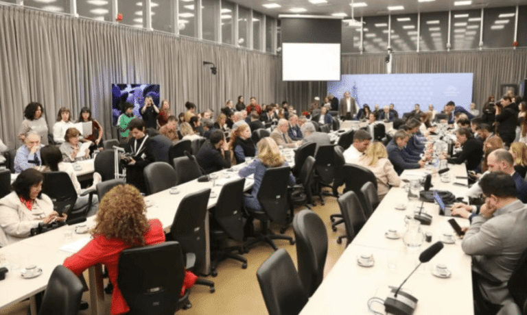 Malvinas: el oficialismo consiguió dictamen tras hacer cambios a pedido de aliados y Estados Unidos