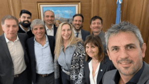 La Mesa Política del Gobierno analizó la agenda legislativa y debatió sobre las crisis en Francia y España
