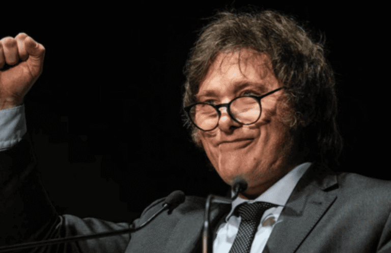 Javier Milei tuiteó por primera vez tras el triunfo de Lula da Silva y celebró la visita del papa León XIV