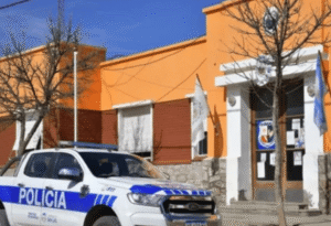 Quines: una mujer terminó herida con un cuchillo tras un enfrentamiento con una adolescente