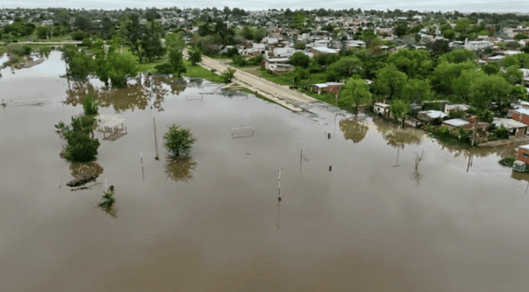 Impresionante crecida del río Uruguay en Concordia: el agua pasó los 11 metros de altura